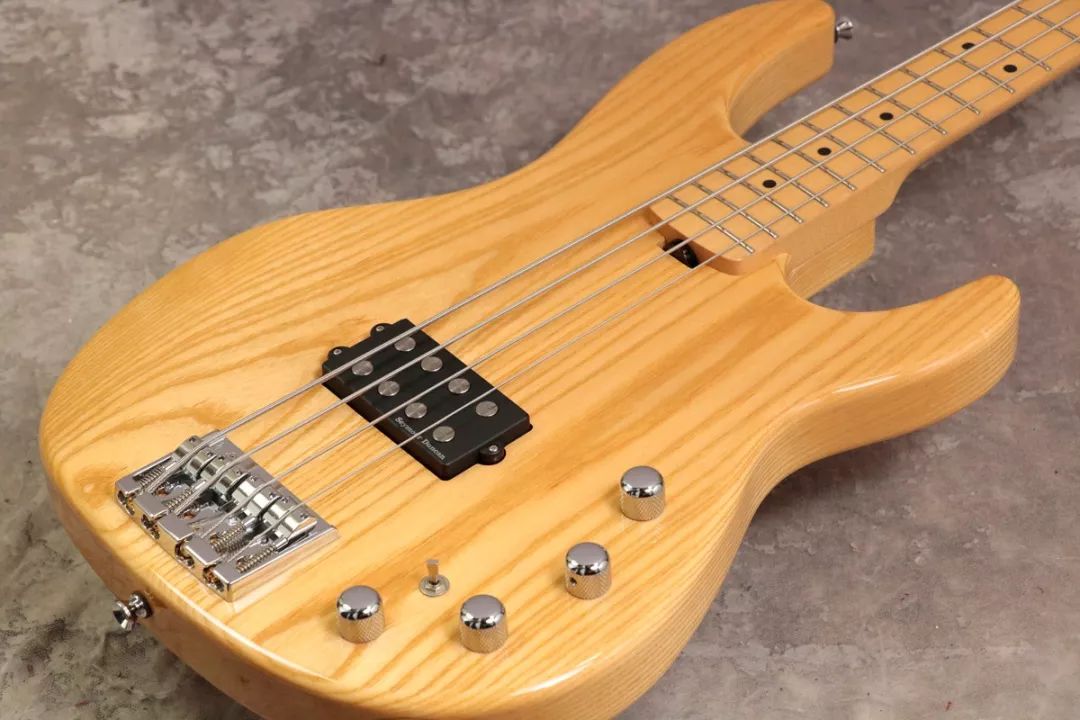 石桥乐器8月到货二手吉他贝斯现已上架