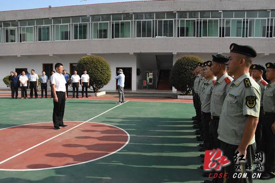 一书记禹敏,县委副书记,县长彭石清,县委副书记付凯军一行到县人武部