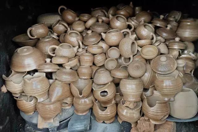 烈火中复兴的泥巴艺术剑川黑陶