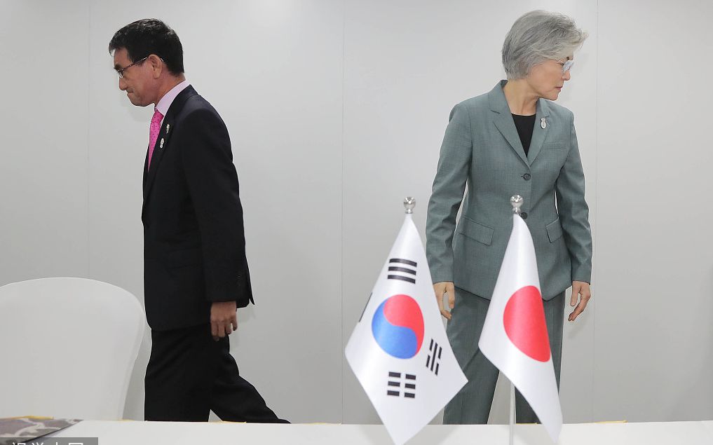【世界观】日韩互将对方踢出出口白名单 两国关系陷几十年最大危机据