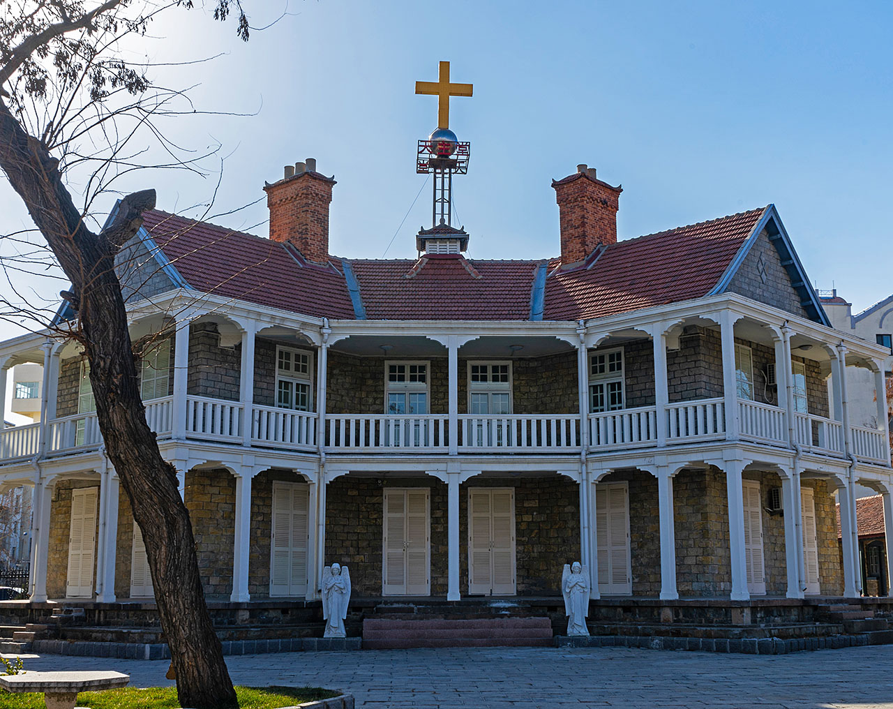 看得见大海的教堂宽仁院威海仅存的欧式天主堂