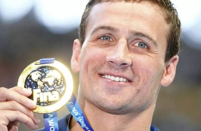 美国游泳名将瑞安·罗切特在本周进行的美国游泳锦标赛上正式结束其14