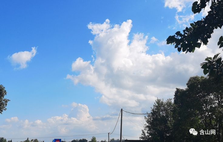 景色卻美~願我們的心同藍天白雲一樣清淨自在贊成請轉發至朋友圈別再