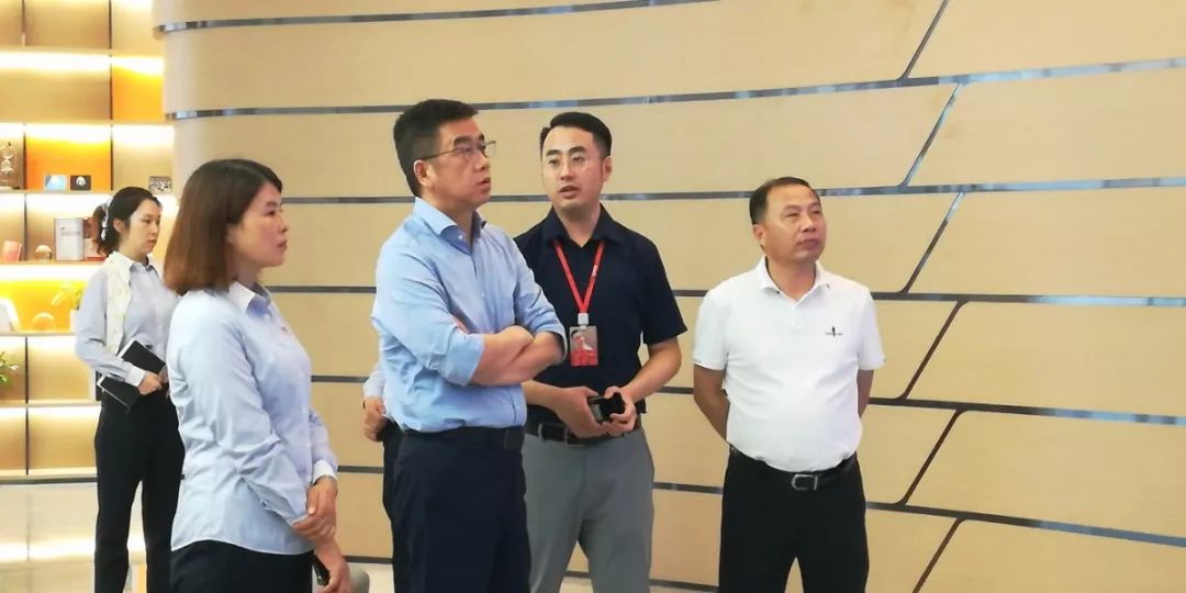 四川天府新区党工委委员管委会副主任李昂到成都科学城政务服务中心