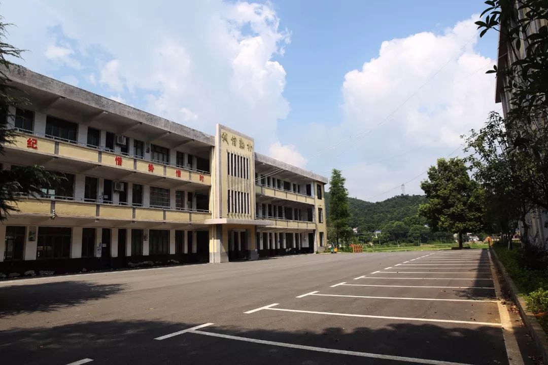 家门口的好学校都说宁乡这所中学好究竟好在哪