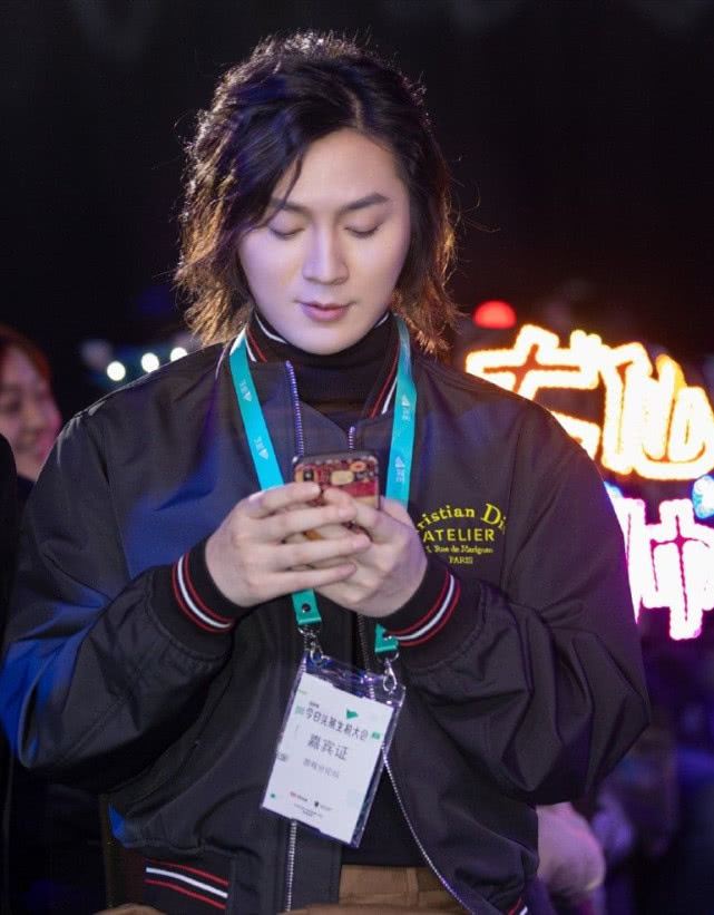 谁说张大仙不火了看到他的贡献榜榜一是谁后网友秒变一哥