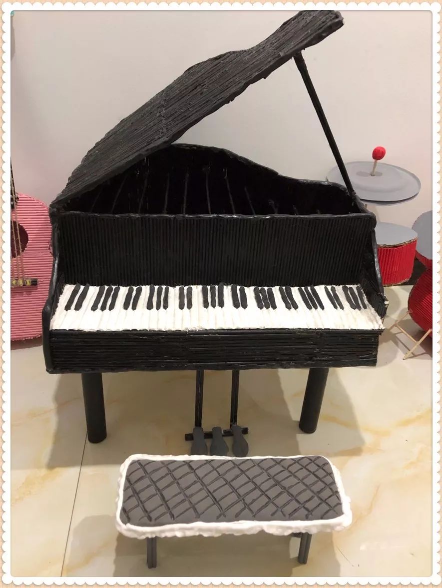 音乐的我,一直渴望自己能够拥有一个乐器梦工厂,梦工厂里面有三角钢琴
