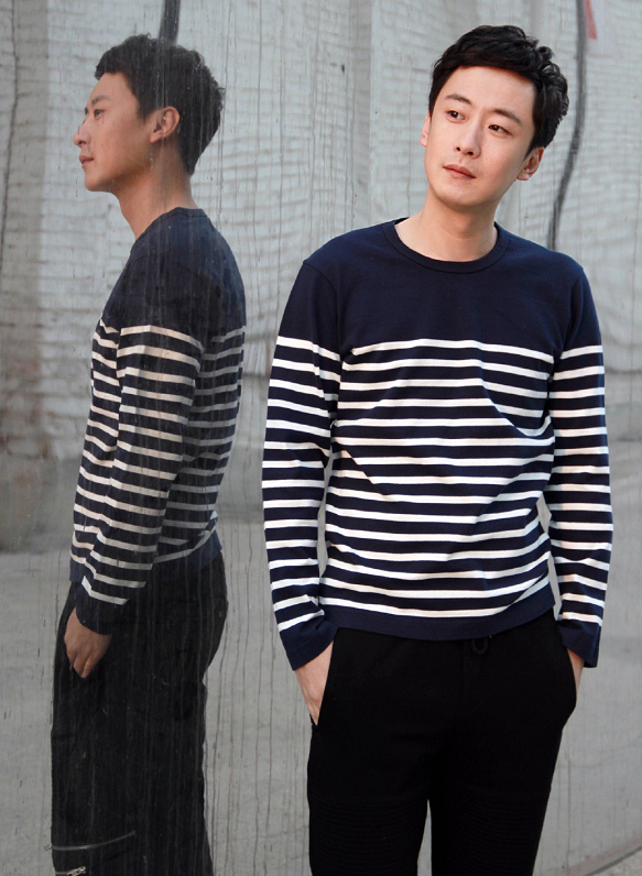 如今演艺生涯遇冷,踢起了足球_李滨