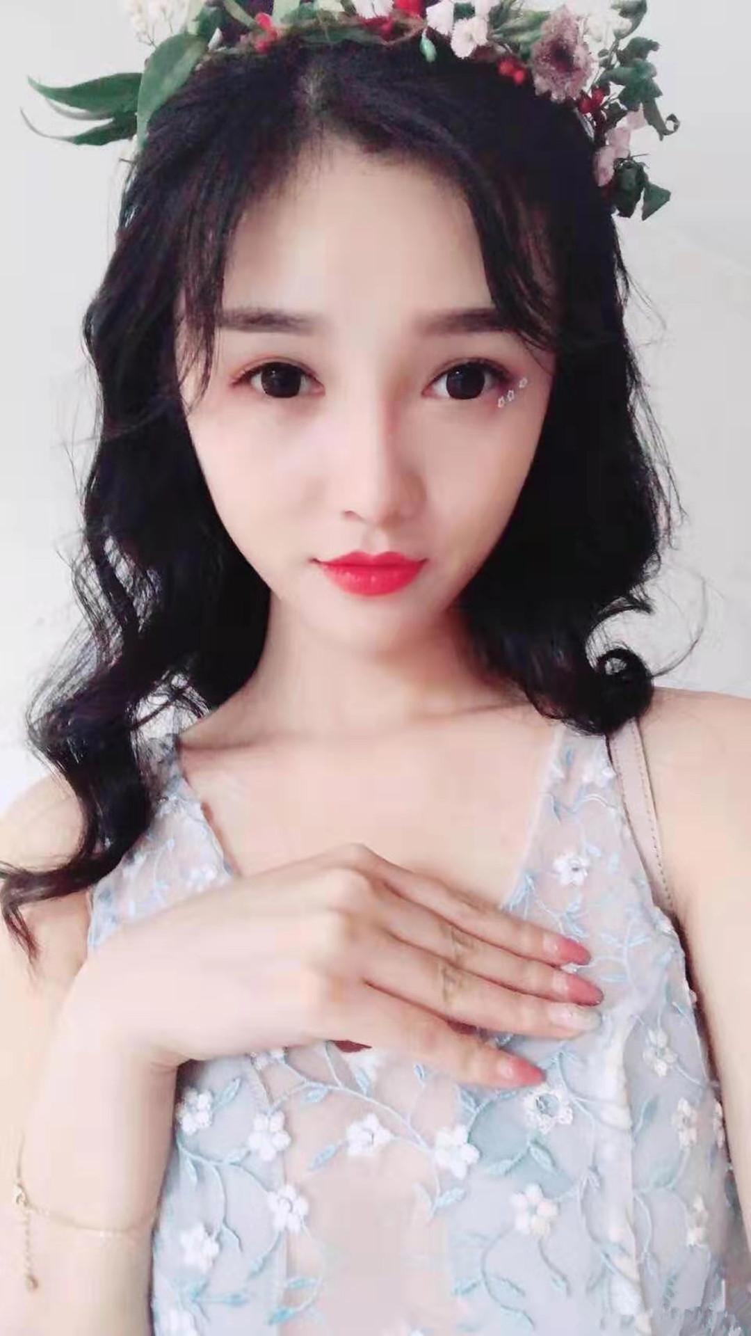 都在关注张大仙有谁关注过虎牙宝子她可是新任虎牙一姐