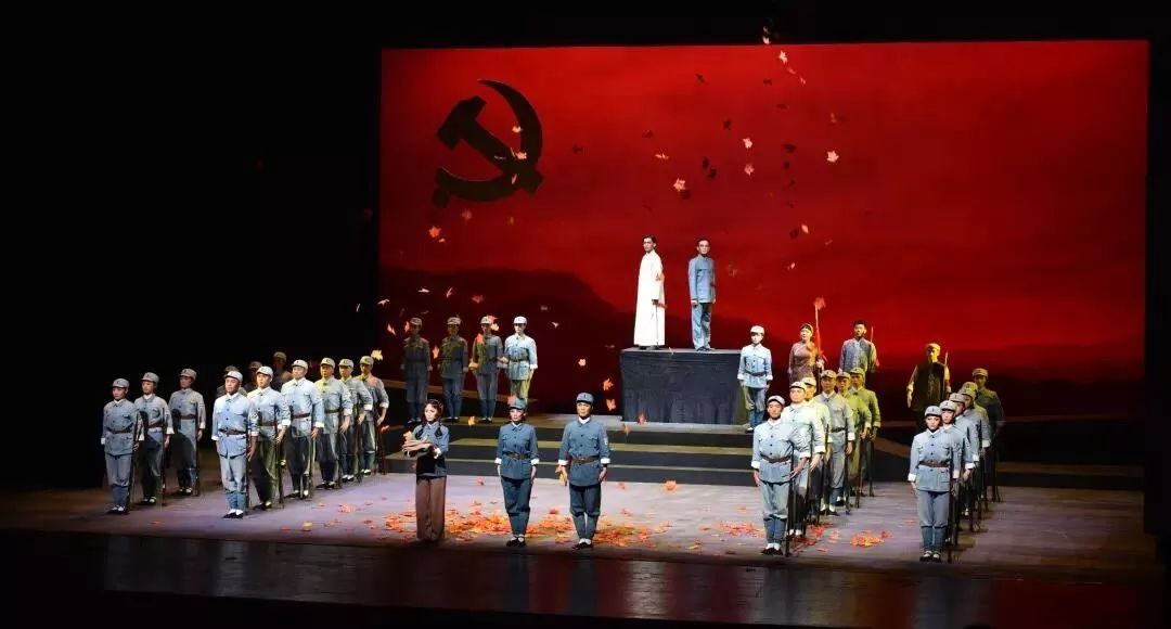 《三小姐的战场》创作排演了姚剧现代戏《童小姐的战场》,到2019年6月