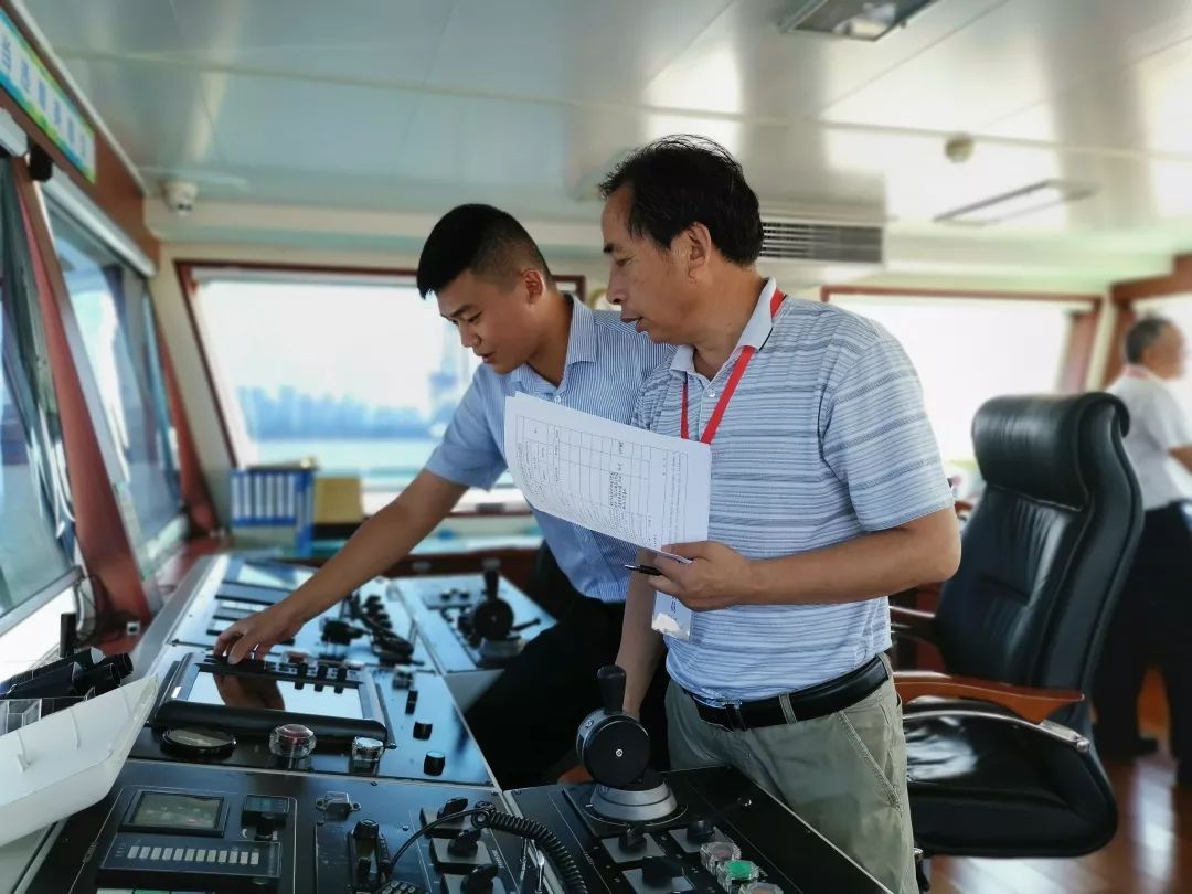 首期内河一类船员适任证书实船操作考试圆满结束
