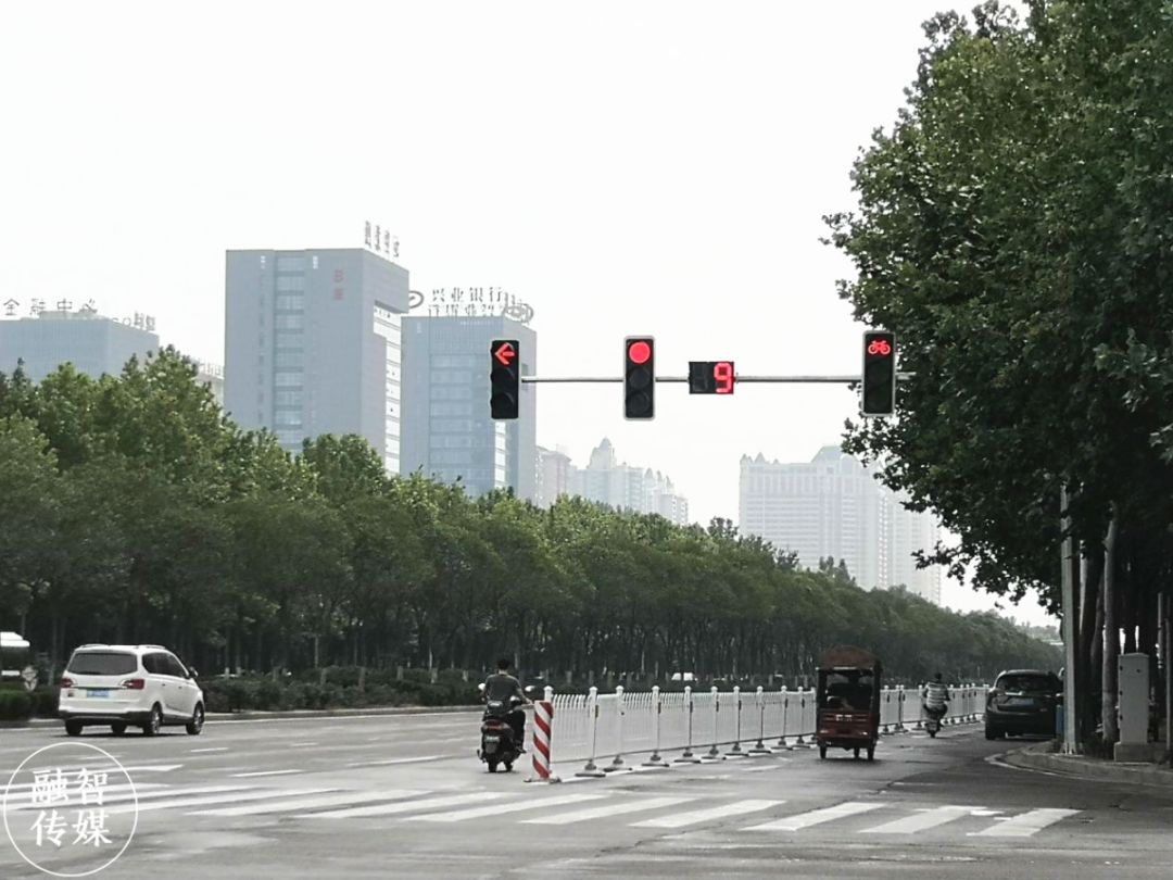 倒数9秒许昌部分路口红绿灯有新变化