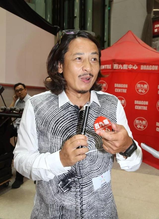 前tvb小生52岁首当爸爸:感恩上天给的礼物_黄泽锋