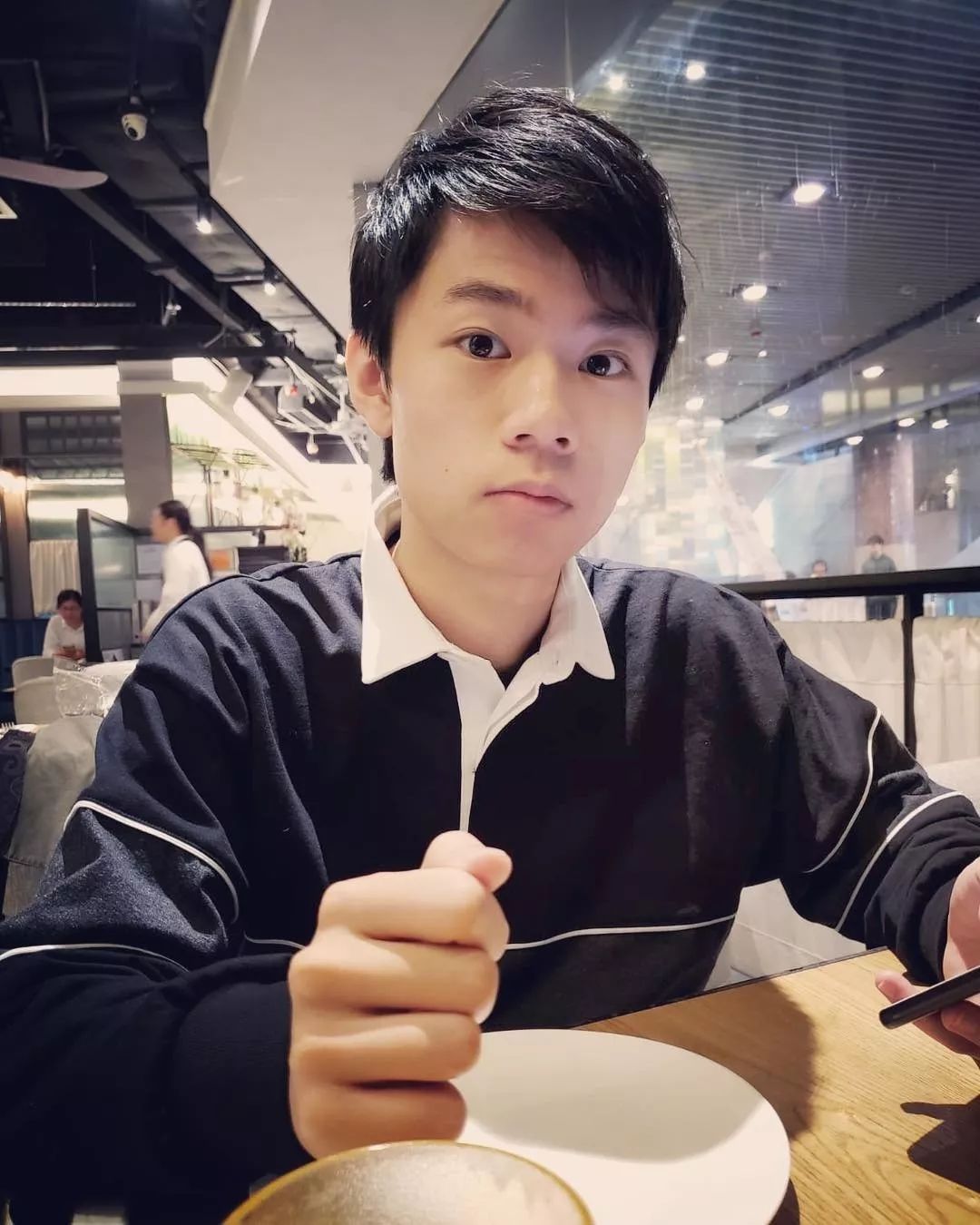 4,王树熹  王秉熹(jeffrey)和王树熹(jacky仔)是亲兄弟,jacky仔这么快