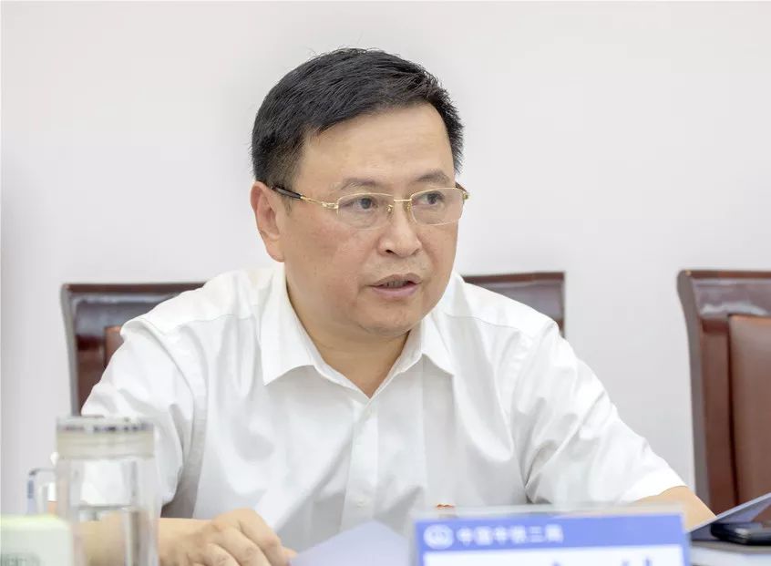 公司总经理王广钟以"不忘初心,牢记使命,全面加强子公司能力建设"为