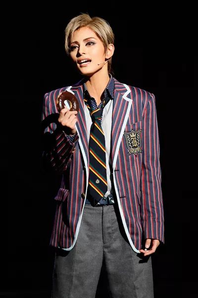 不论你信不信,在日本最受女生欢迎的其实是一群小姐姐_朝美绚