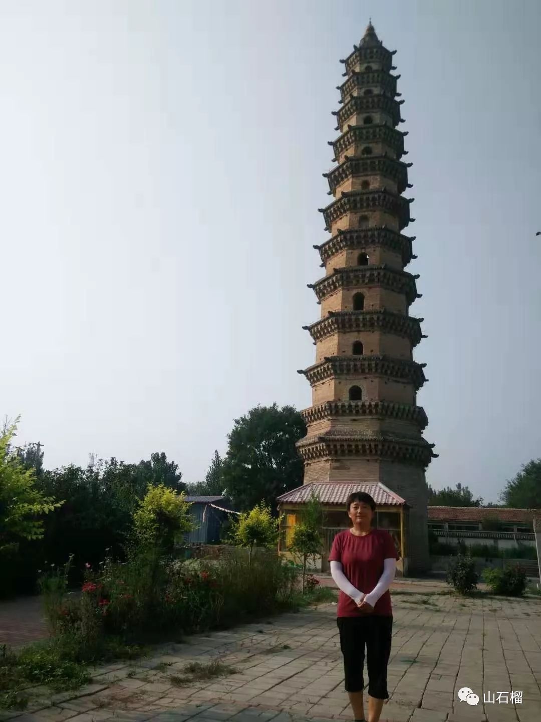 散文高洪新游梁村塔记