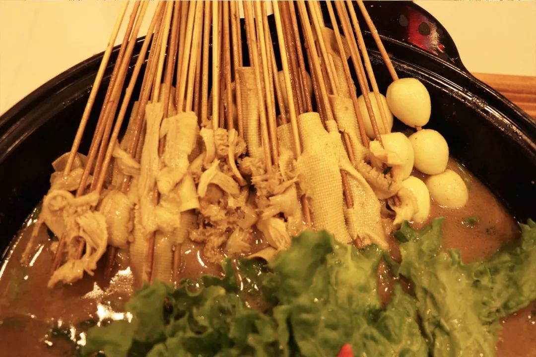 庄里这家尊贵风の涮串店不high到凌晨不罢休豆皮涮牛肚超级海鲜大咖全