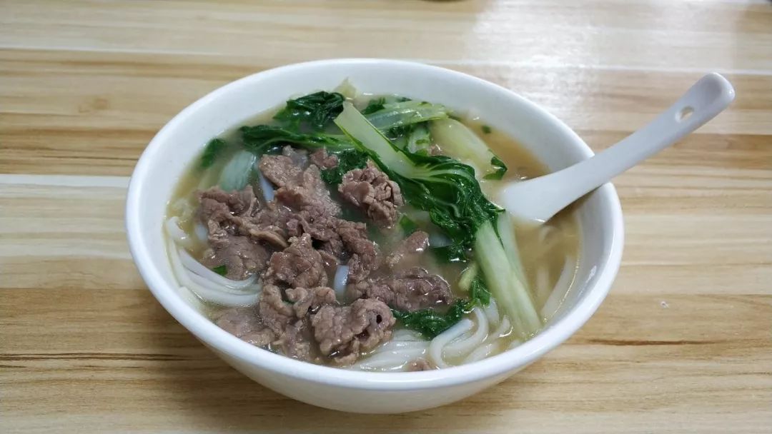 招聘陆河客香源粄汤急招早班晚班服务员