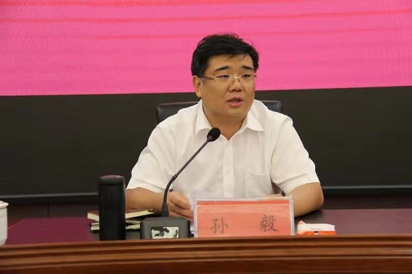 全市安全生产风险隐患双重预防体系建设现场推进会在襄城召开_赵文峰