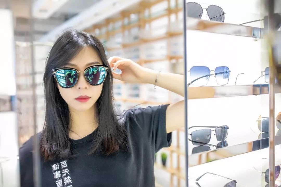 身为一个眼镜妹真的太太太太太太不容易了!