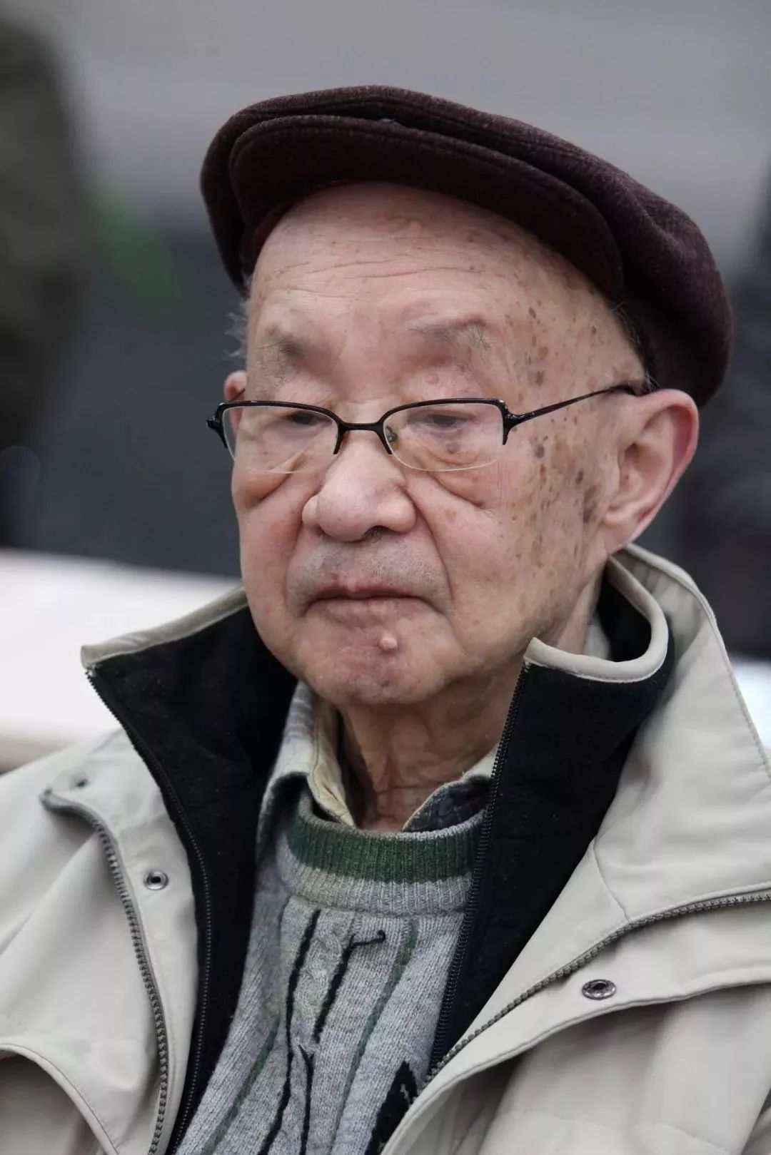 湖南怀化战士李玉元因公牺牲,战友杨永亮,向杰,王鸿福等10多人经常