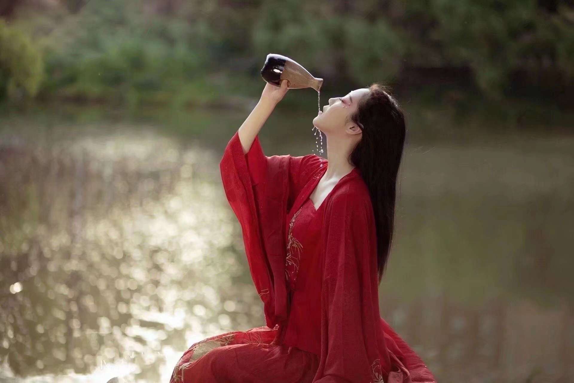 七言绝句一壶浊酒伴歌醺平水韵