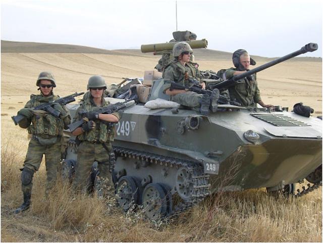 经典伞兵战车在中国完败俄军发誓夺回荣誉深度改进型已亮相