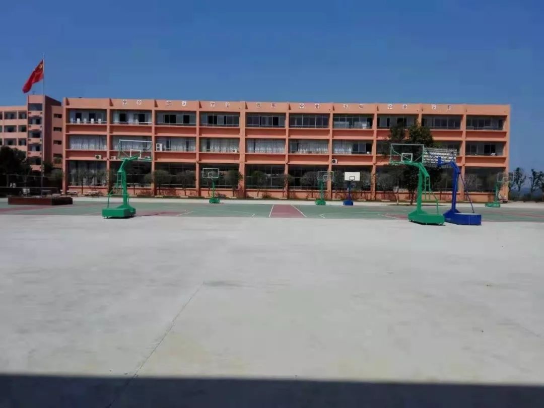 读永新这所学校是一种怎样的体验