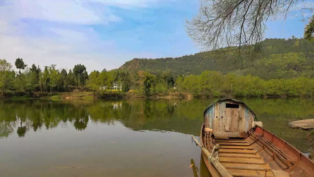 诗情画意赏白堡白堡村,地处阆中市河溪镇东北部,构溪河国家级湿地公园