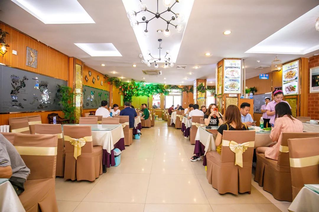 9元秒杀原价最高200元套餐,老字号蓬莱春酒楼5周年店庆,优惠享不停!