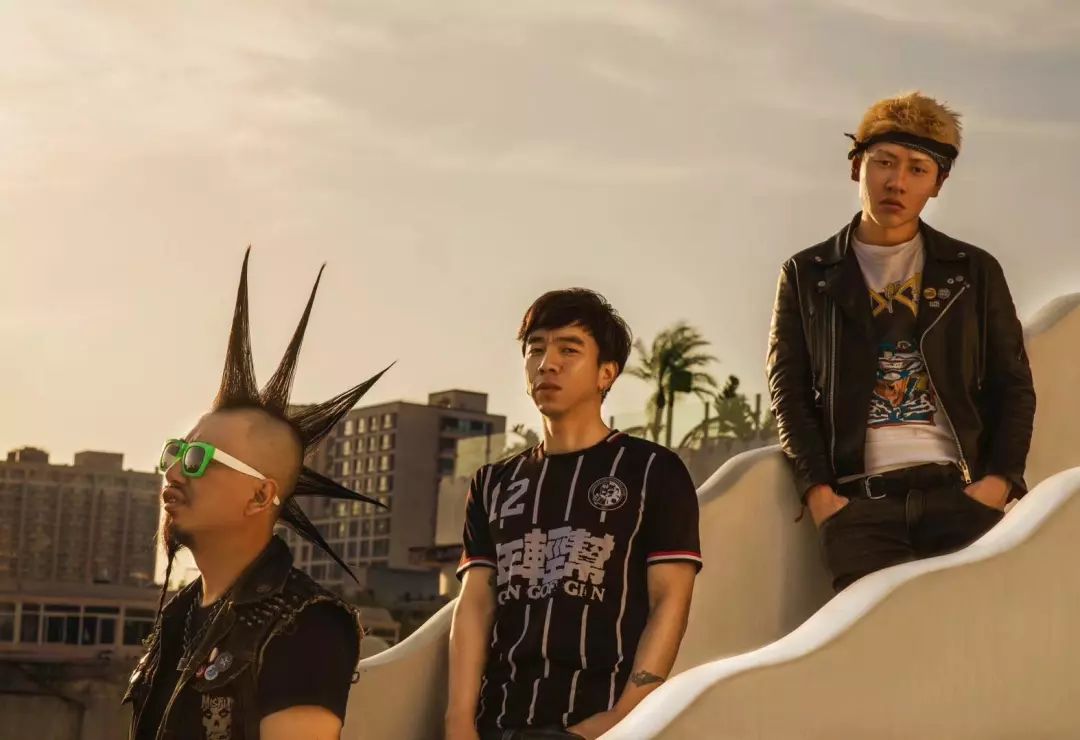 最后预售 | 脑浊"想要淤泥做衣,长风狂暴里"干掉无聊夏日!_金波