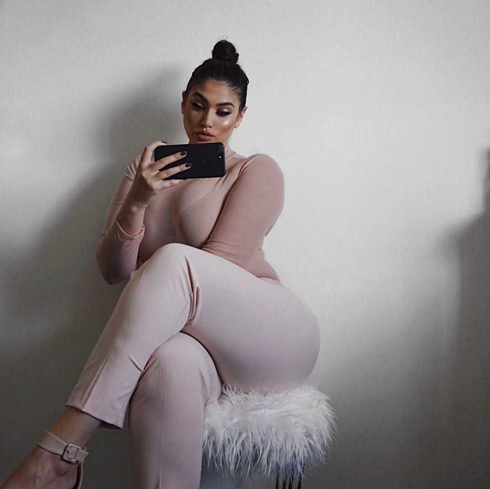 曾经的比基尼女神5年时间体重增加到160斤她现在很开心