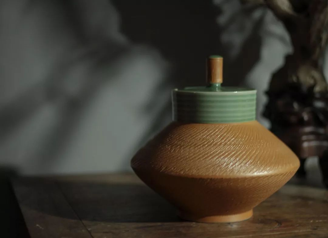 青出于蓝龙泉青瓷新秀华凌潇