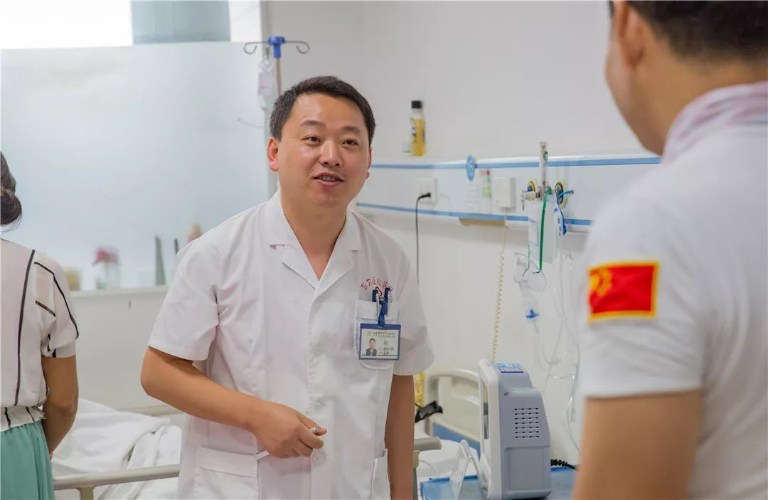 您关注】责任让他在医学道路上走得更远——记总院神经外科副主任吴全