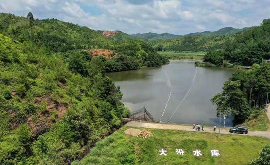 温馨提示: 麻双乡位于赣州市南康区北部山区,东与赣县沙地镇五云镇