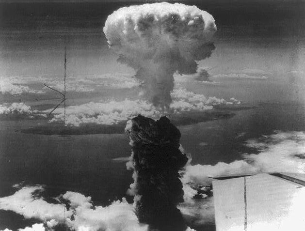 广岛长崎原子弹爆炸图片