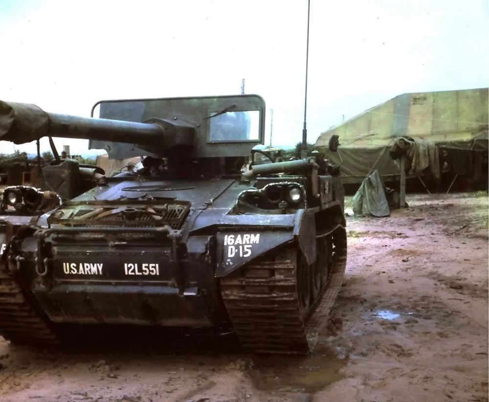 越南丛林中的裸体战士m56天蝎自行火炮美军轻量化武器