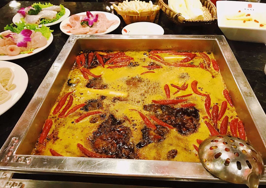 满屏的美味根本控制不住自己._锅底