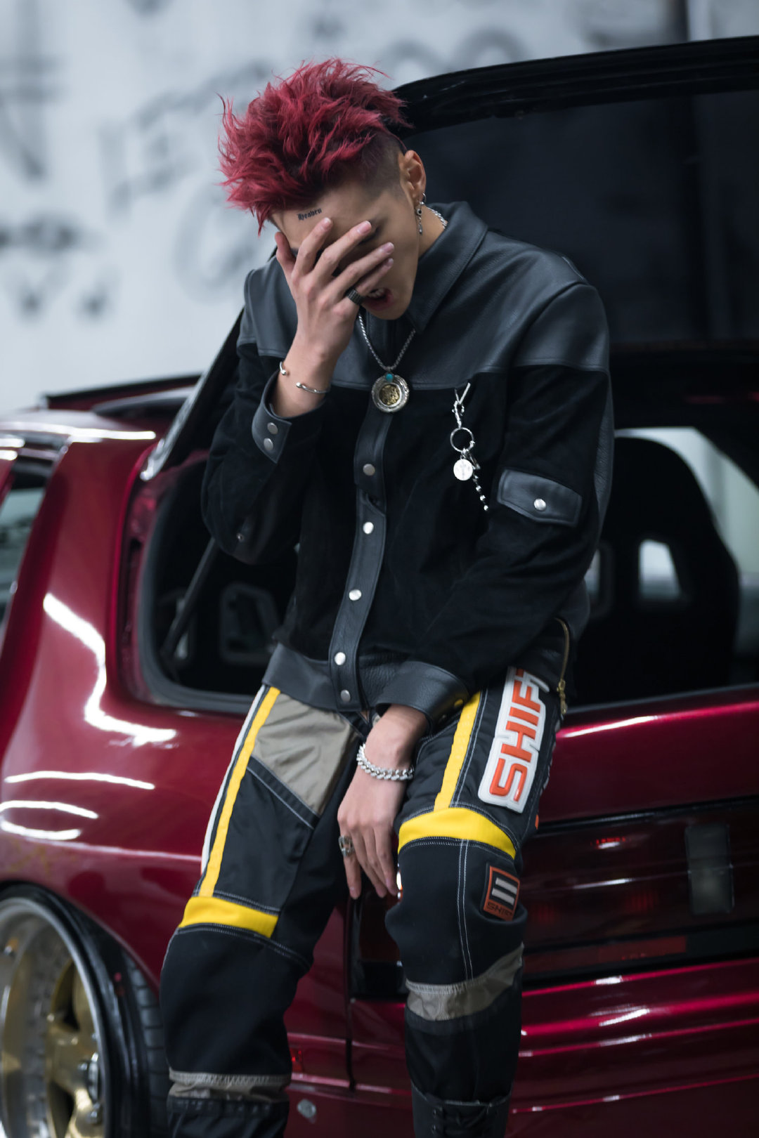 这么多赛车cool凡你们见过吗?_吴亦凡