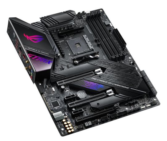 与同级竞品酷睿i7 9700k相比,锐龙7 3700x不仅多出8个线程,而且单核心