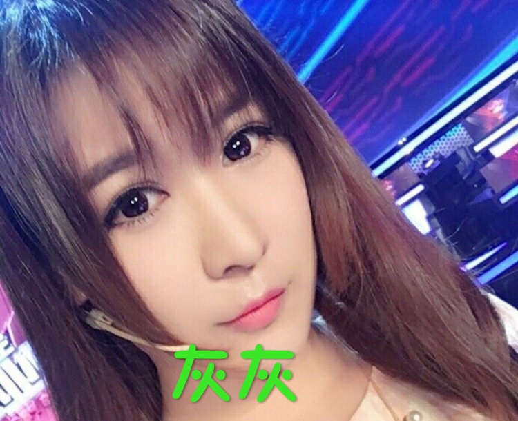 直播首日,张大仙的热度最高达到2700w,可以说在平台