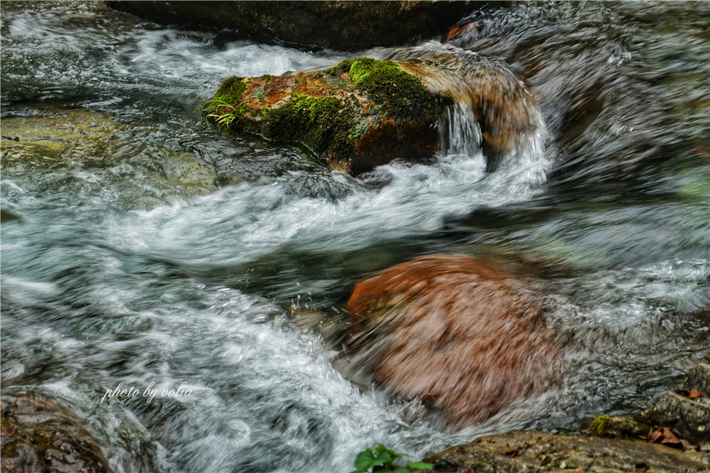 西岭雪山前山大飞水景区