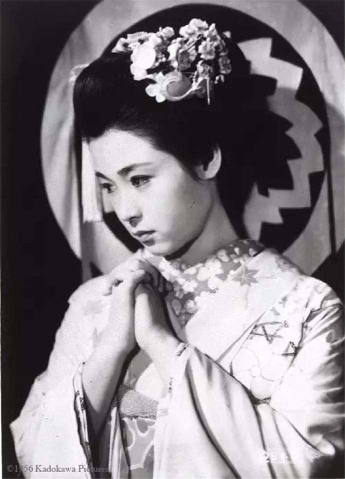 日本昭和时代的女神,个个美艳无比,李香兰和栗原小卷也在其中