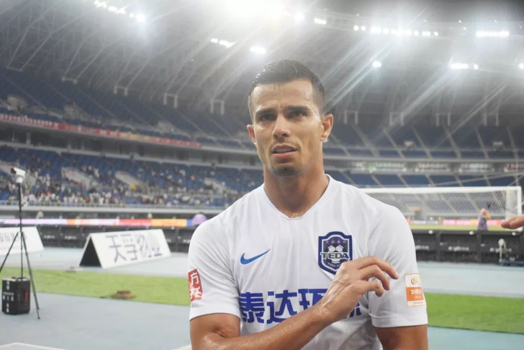 泰达精诚团结收获胜利乔纳森赛后还公布了另一个好消息