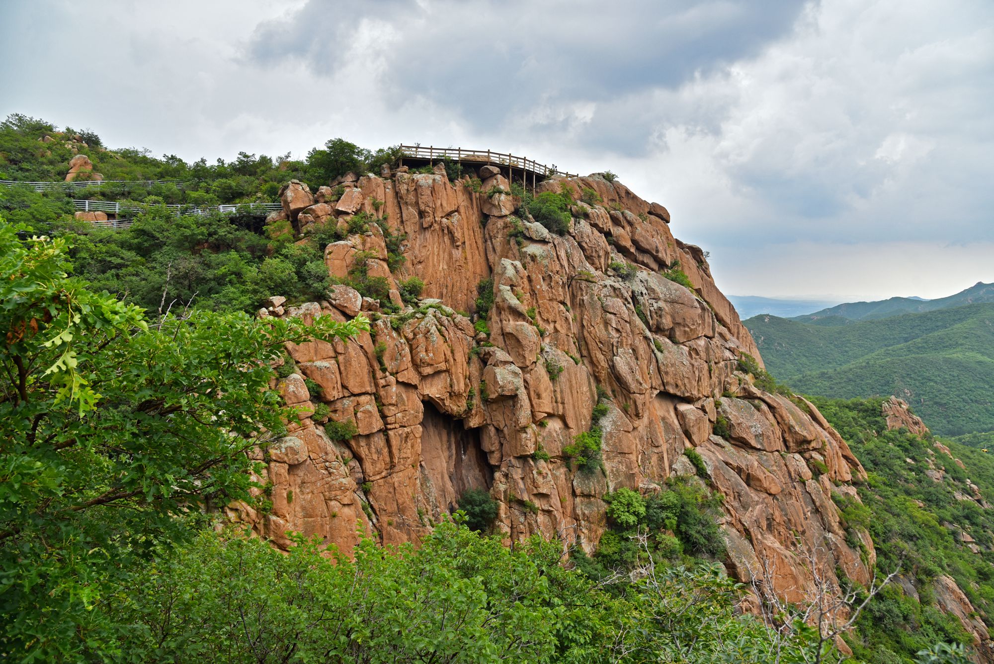 众神降临,妖怪现身,中华孝道很贴心,辽宁大黑山藏着一部西游记