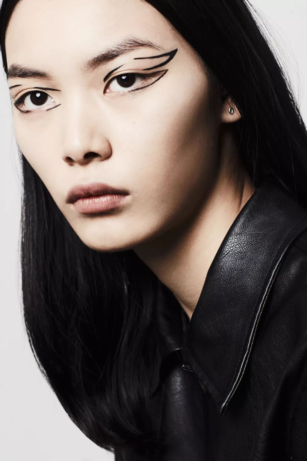 台姐有料|她今年17岁,从湖南小镇走到香奈儿高定秀场_刘冰冰