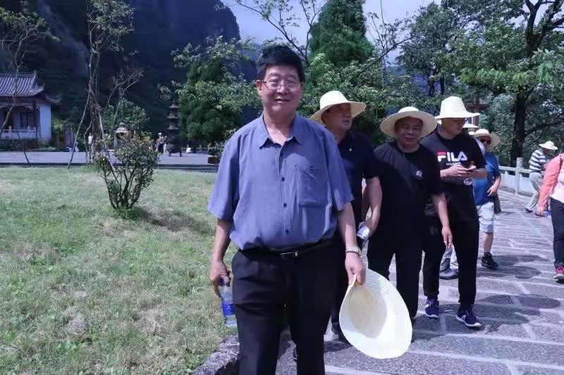 8月1日,国家林业和草原局草原管理司副司长宋中山,生态修复处处长