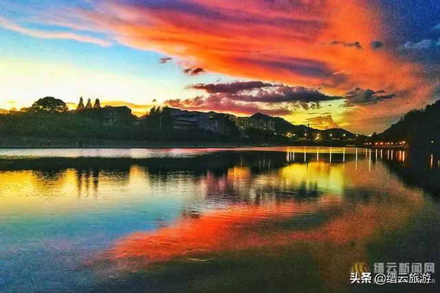 8月1日傍晚摄于明山村对面绿道.