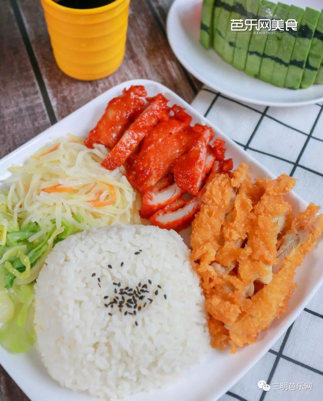 饭每款都可以双拼肉或者三拼肉满足你的各种"肉欲"米饭粒粒分明清香软